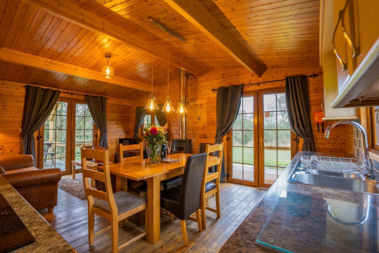 Wall Eden Farm - Luxury Log Cabins And Glamping Highbridge Exterior foto