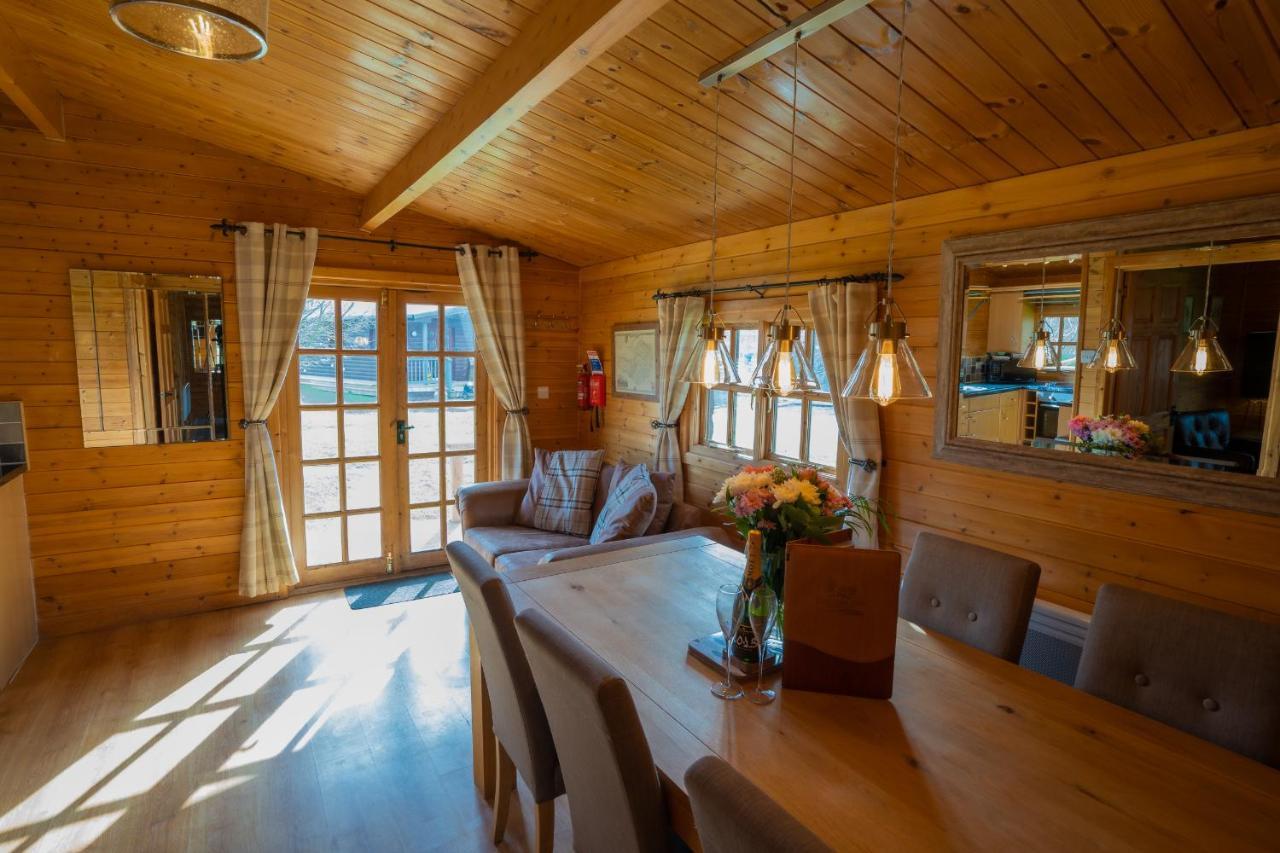 Wall Eden Farm - Luxury Log Cabins And Glamping Highbridge Exterior foto