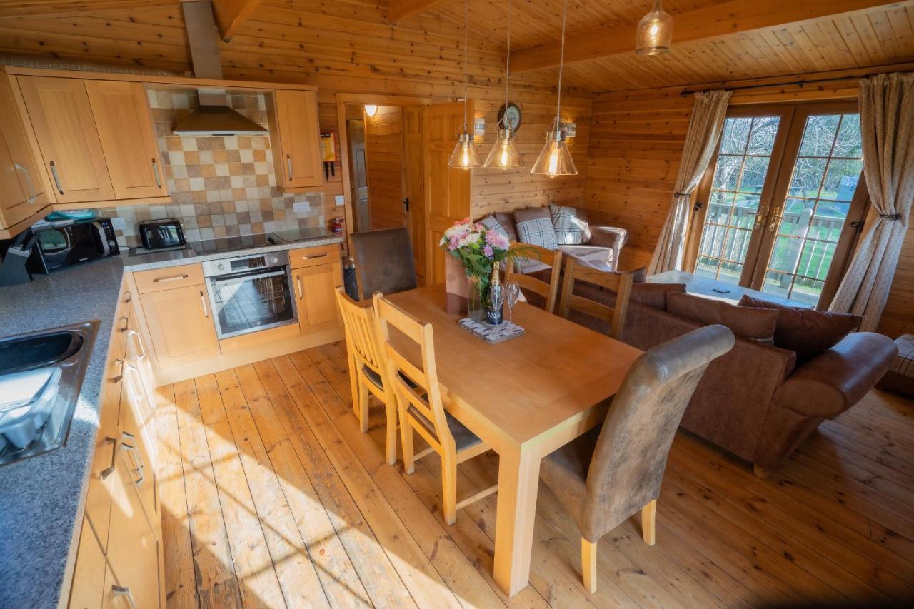 Wall Eden Farm - Luxury Log Cabins And Glamping Highbridge Exterior foto