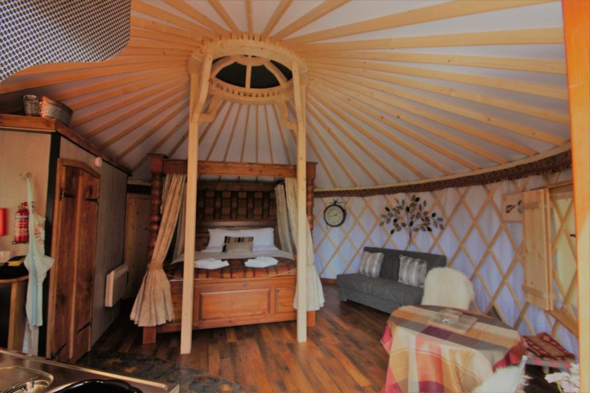 Wall Eden Farm - Luxury Log Cabins And Glamping Highbridge Exterior foto
